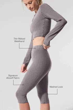 Gewassen Alosoft High-Waist iconische capri met hoge taille uit de jaren 90 – Cool Grey Wash