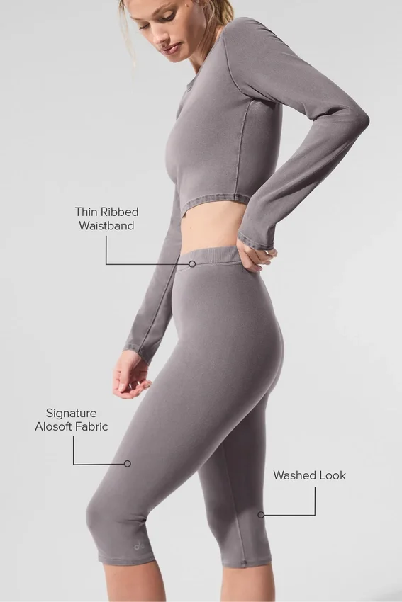 Gewassen Alosoft High-Waist iconische capri met hoge taille uit de jaren 90 – Cool Grey Wash