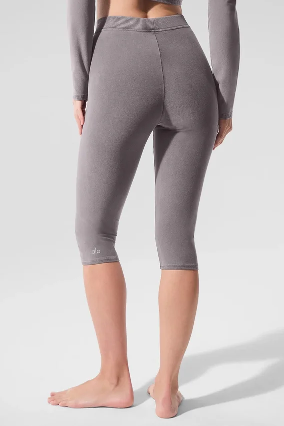 Gewassen Alosoft High-Waist iconische capri met hoge taille uit de jaren 90 – Cool Grey Wash