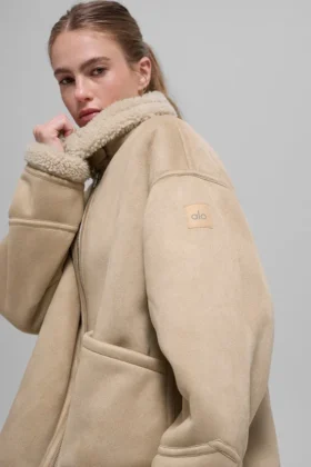 Grand-jas van imitatieschapenvacht – Woodland Tan