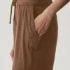 Halfdoorzichtige, delicate lounge-broek met wijde pijpen - Sun Kissed Brown