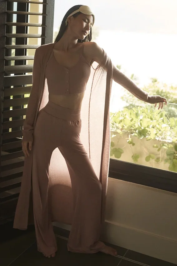 Halfdoorzichtige, delicate lounge-broek met wijde pijpen - Taupe