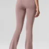 High-Waist Airbrush Bootcut Legging - Taupe