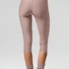 High-Waist Airlift Capri met perfecte pasvorm - Taupe