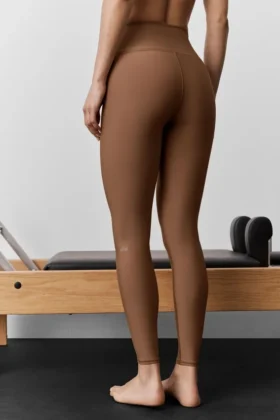 High-Waist Airlift Legging – Sun Kissed Brown
