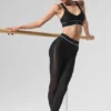 High-Waist Airlift Mesh Legging met beugels – Zwart