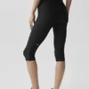 High-Waist Airlift Sleek Capri - Zwart
