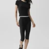 High-Waist Airlift Sleek Capri - Zwart