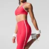 High-Waist Airlift Supergladde capri met contrast — Candy Red/White