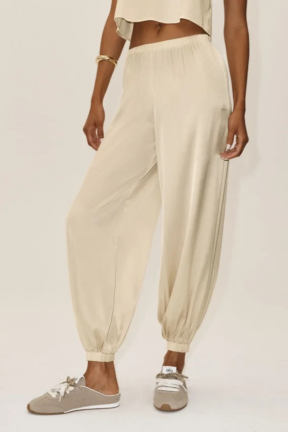 High-Waist Radiance-broek van zijden mix – Sandy Beige