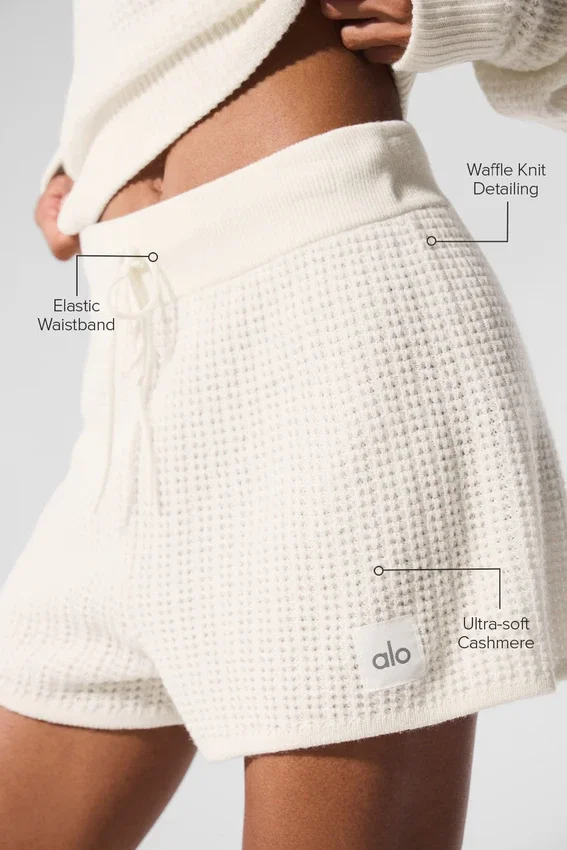 Kashmir High-Waist-korte broek met zachte wafelstof - ivoor