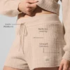 Kashmir High-Waist-korte broek met zachte wafelstof - Macadamia Blush