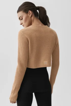 Kashmir-pluche waffelpatroon cropped shirt met lange mouwen – Toasted Almond