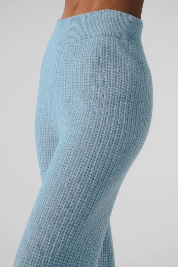 Kasjmier High-Waist broek met zachte wafelstructuur - hemelsblauw gemêleerd