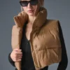 Kort Gold Rush-puffergilet - Toasted Almond