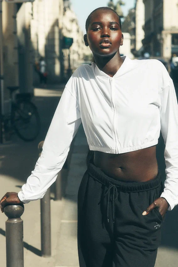 Korte, luchtige cover-up met volledige rits - White