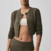 Korte New Class-vest van wol en kasjmier - Olive Tree