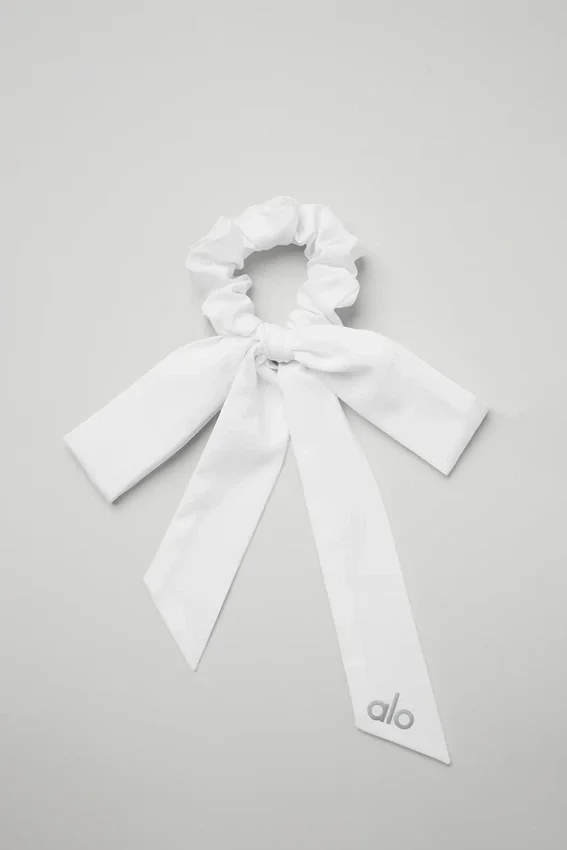 Love Knots Tie Scrunchie - Wit