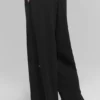 Luchtige broek met wijde pijpen (Regular) - Zwart