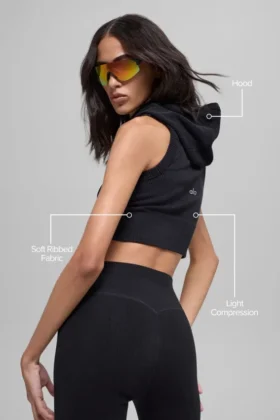 Naadloos tweekleurig geribbeld gilet met capuchon – Zwart