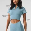 Naadloos, warm en zacht cropped T-shirt met korte mouwen voor de winter – Celestial Blue
