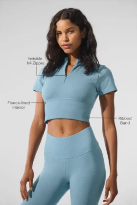 Naadloos, warm en zacht cropped T-shirt met korte mouwen voor de winter – Celestial Blue