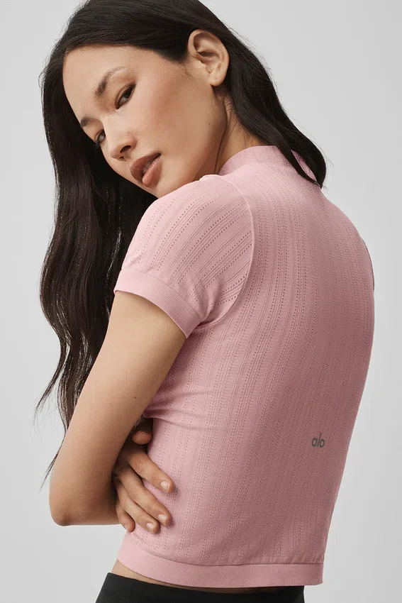 Naadloze Pointelle-top met hoge kraag en korte mouwen – Vintage Pink