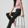 Naadloze Pointelle-top met hoge kraag en korte mouwen – Vintage Pink