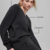 New Class oversized trui met V-hals van wol en kasjmier - Zwart
