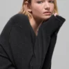 New Class oversized trui met V-hals van wol en kasjmier - Zwart