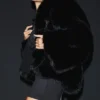 Opulent statement-jas van imitatiebont - Zwart