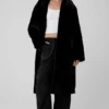 Oversized trenchcoat van imitatiebont - Zwart