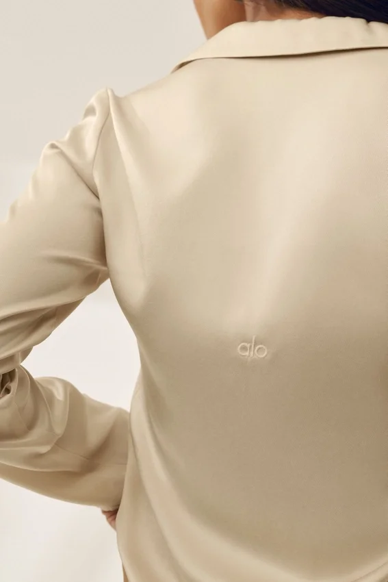 Radiance-top met lange mouwen van zijden mix - zandbeige
