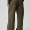 Serenity joggingbroek met wijde pijpen - Olive Tree