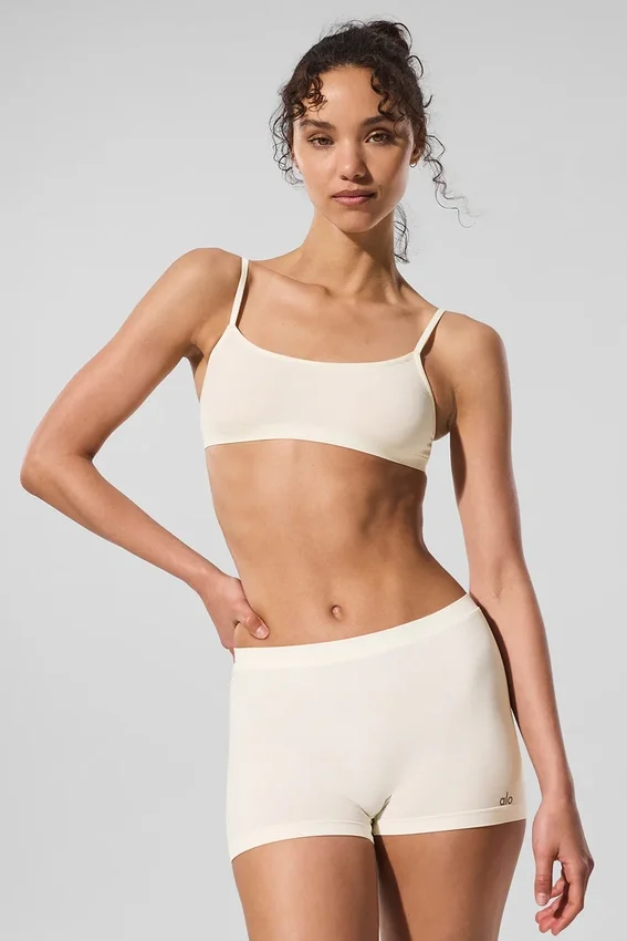 Sheer Glow Boyshort - Ivoor