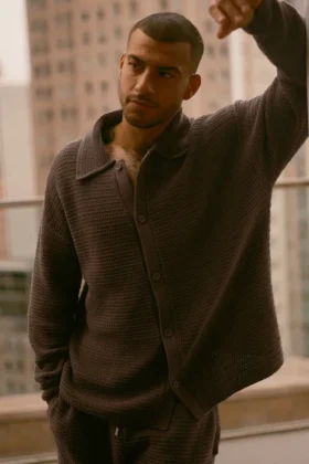Shift Knit-overhemd met lange mouwen en knopen – Espresso