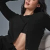 Snuggle Up Cropped Trui - Zwart