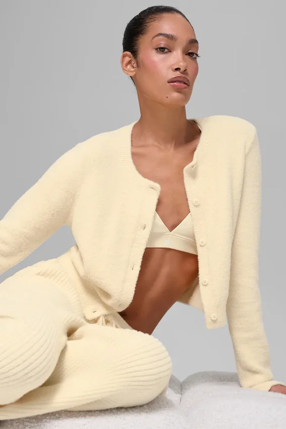 Snuggle up Truie kort vest - kaarslichtgeel
