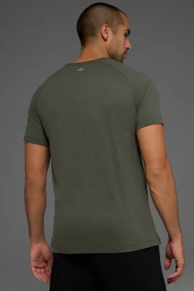 Triumph Raglan-T-shirt – Stealth Green
