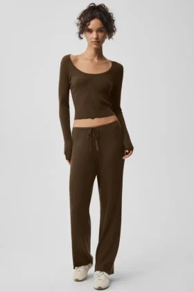 Trui met middelhoge taille en wijde pijpen – Espresso