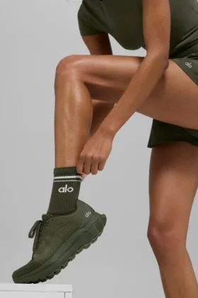 Unisex half-crew retro sok – Green Olive/White