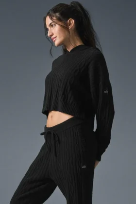 Winter Bliss-hoodie met kabelpatroon – Zwart
