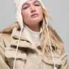 Winter Bliss-mutsen met oorkleppen in kabelpatroon - ivoor