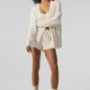 Winter Bliss-vest met kabelpatroon - Ivoor