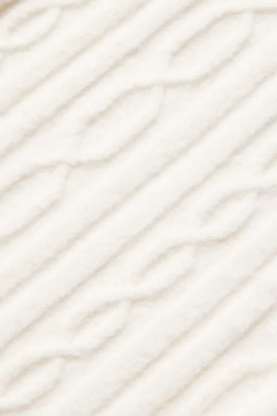 Winter Bliss cropped coltrui met lange mouwen in kabelpatroon - Ivory