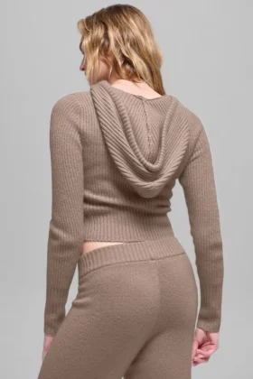 Wollen kasjmier geribde Noble Hoodie met volledige ritssluiting – Chai Latte