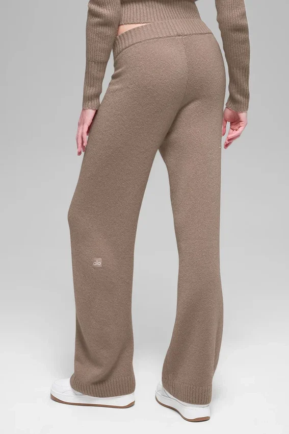 Wollen kasjmier High-Waist broek met wijde pijpen uit de New Class-collectie – Chai Latte