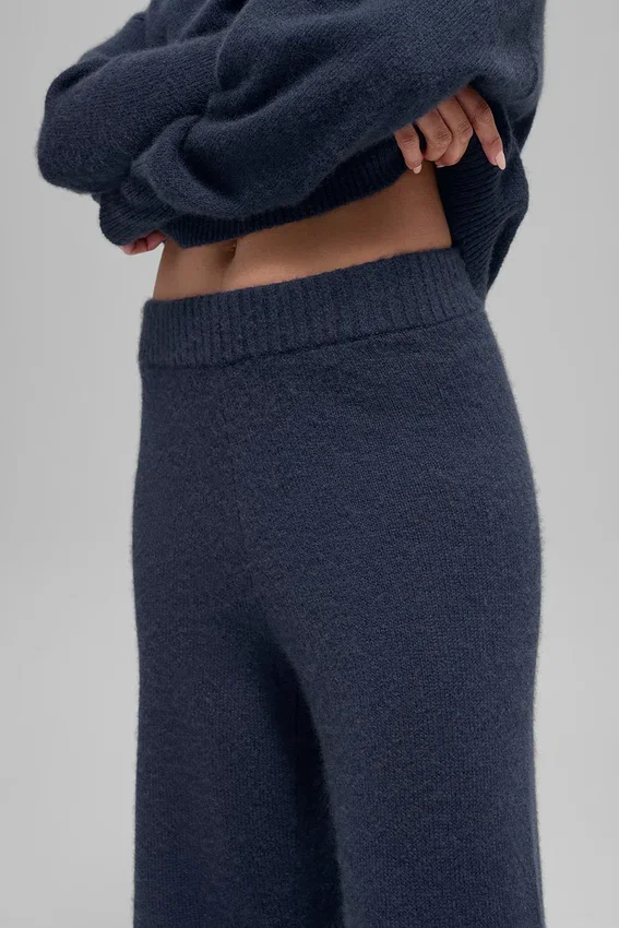 Wollen kasjmier High-Waist broek met wijde pijpen uit de New Class-collectie – Marineblauw