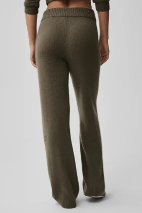 Wollen kasjmier High-Waist broek met wijde pijpen uit de New Class-collectie – Olive Tree
