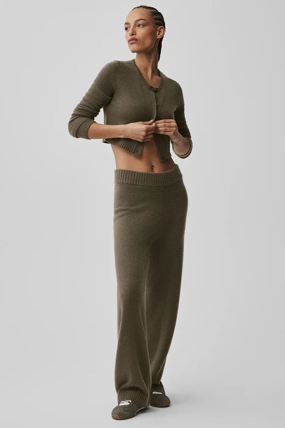 Wollen kasjmier High-Waist broek met wijde pijpen uit de New Class-collectie – Olive Tree